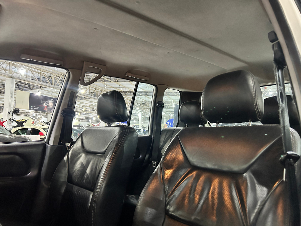 Mitsubishi Pajero TR4 Branco