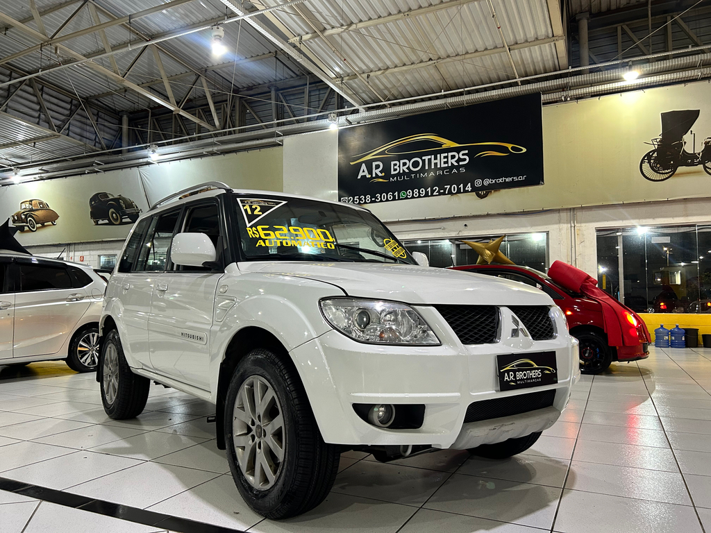 Mitsubishi Pajero TR4 Branco