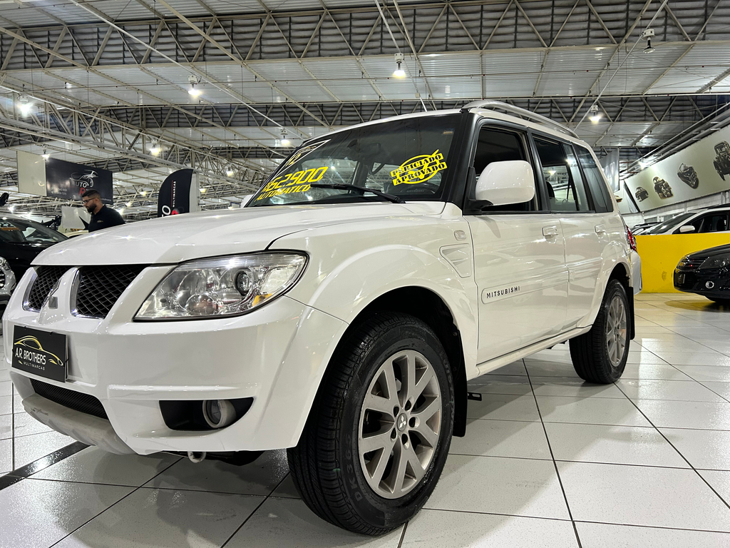 Mitsubishi Pajero TR4 Branco