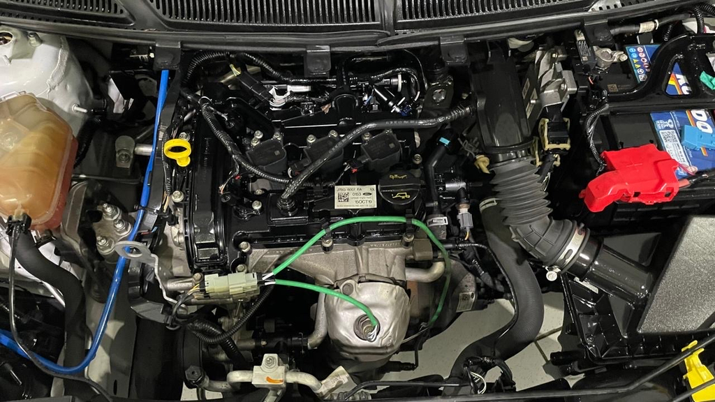 Ford Ka Hatch Branco