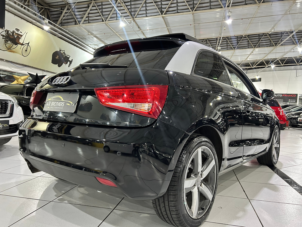 Audi A1 Preto