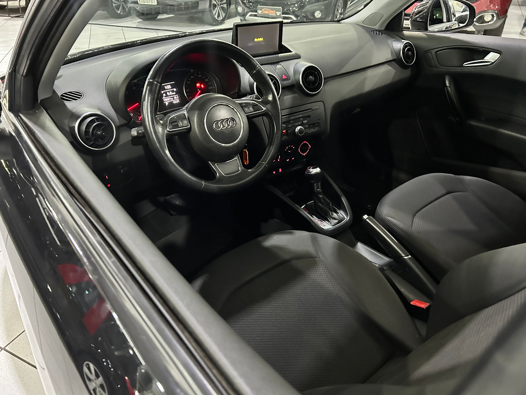 Audi A1 Preto