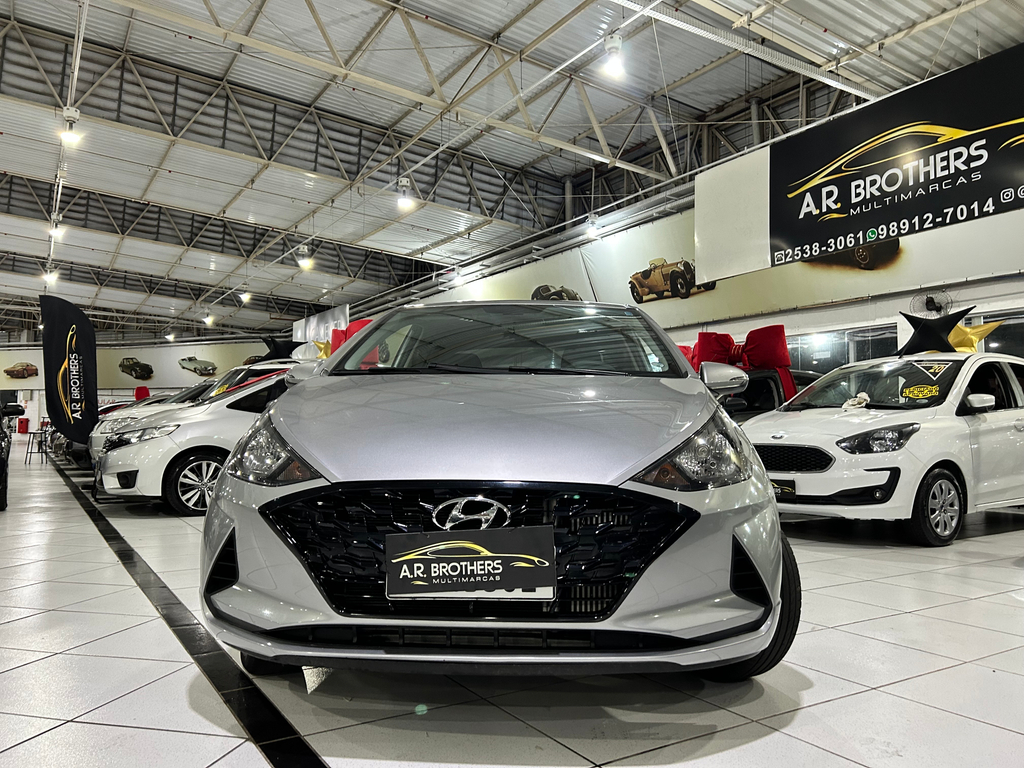 Hyundai HB20S Prata