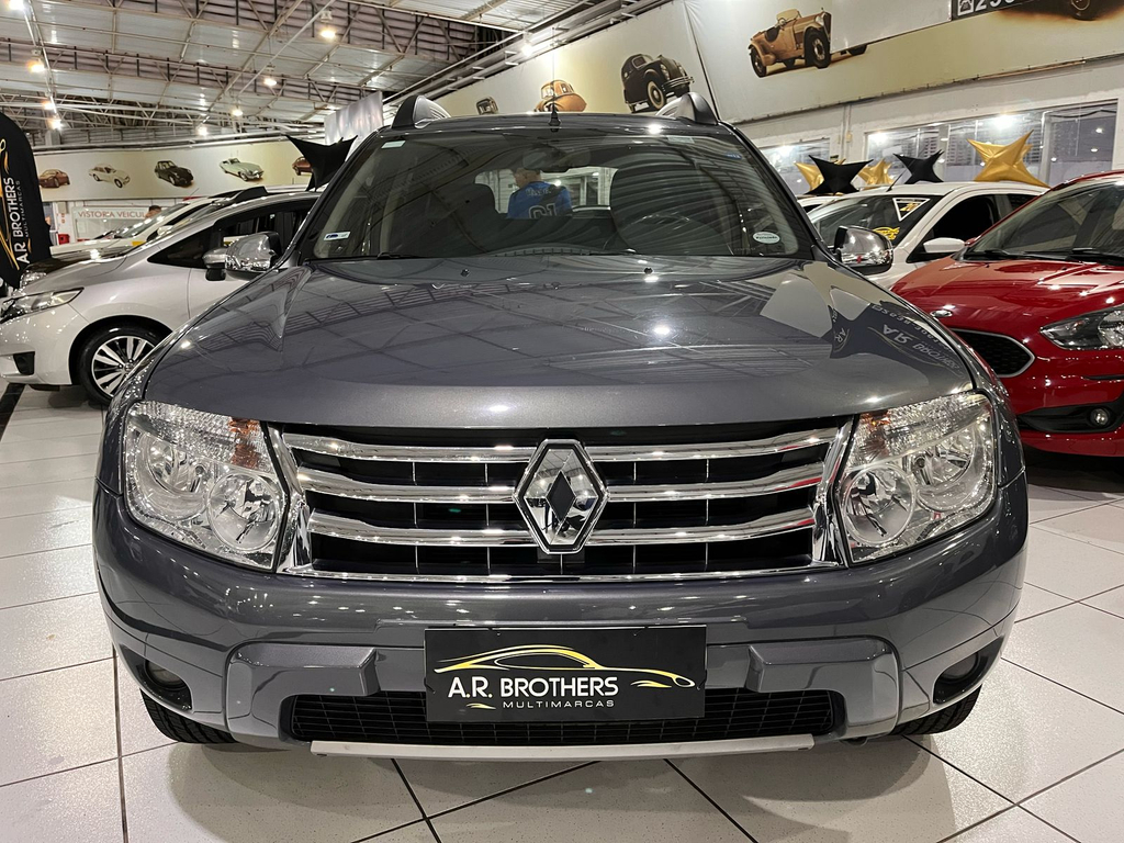 Renault Duster Cinza