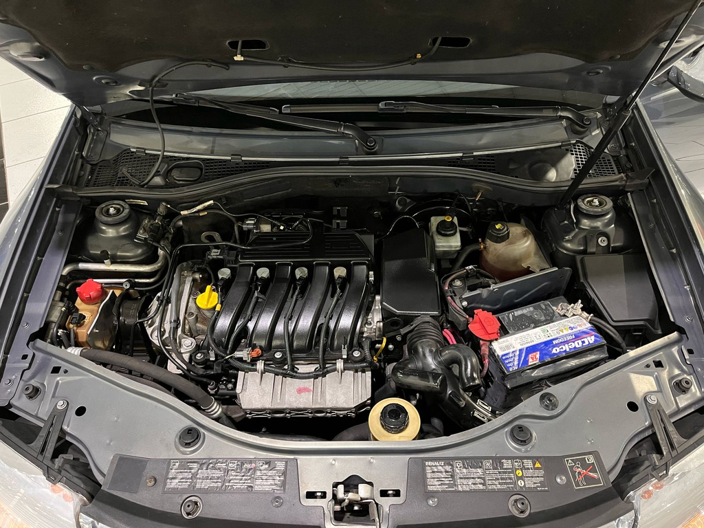 Renault Duster Cinza