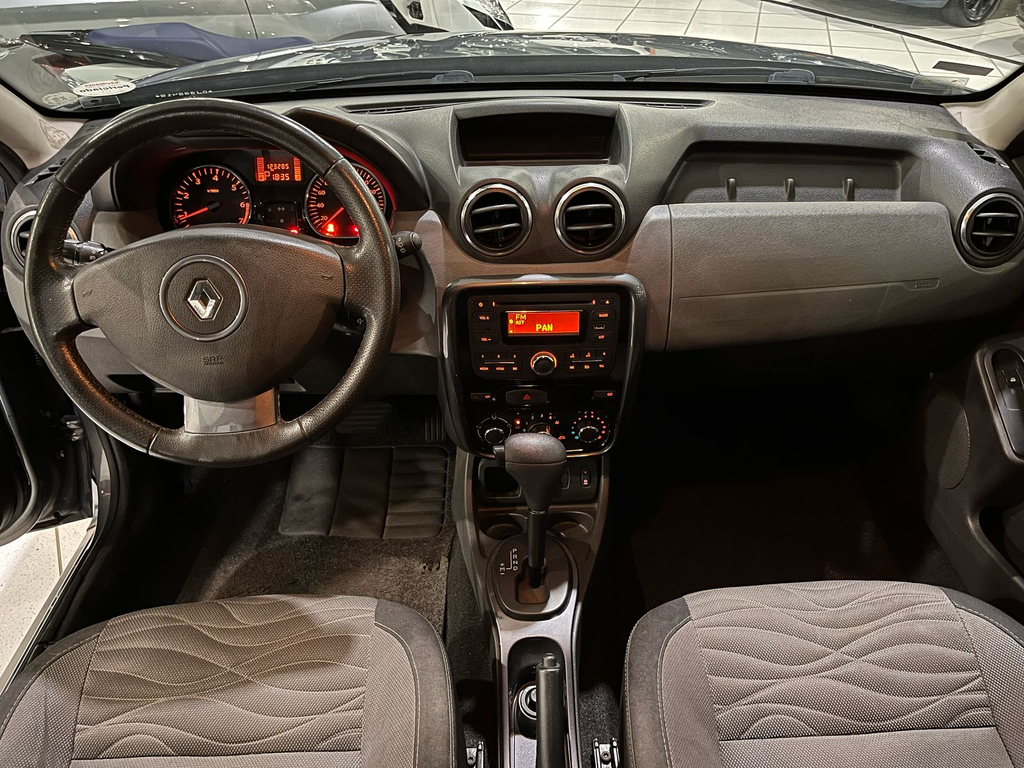 Renault Duster Cinza