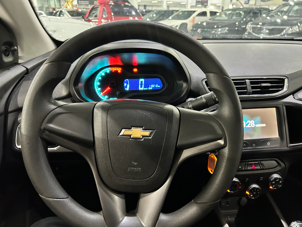 Chevrolet Onix Preto