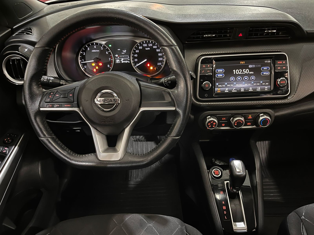 Nissan Kicks Branco