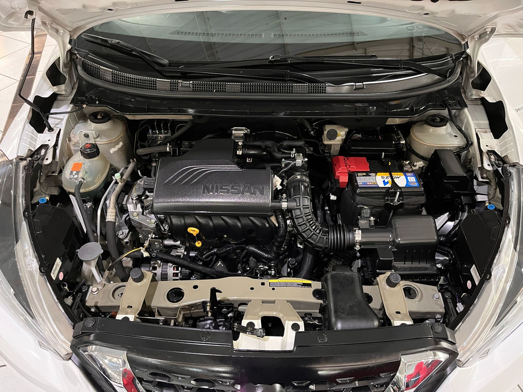 Nissan Kicks Branco