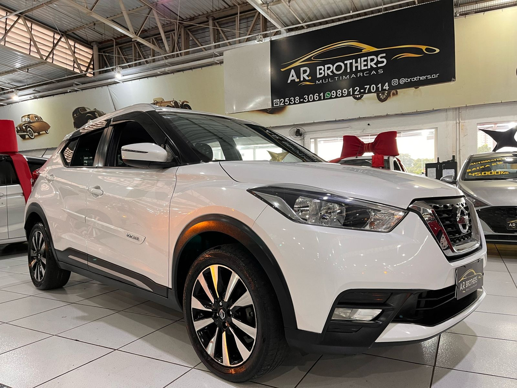 Nissan Kicks Branco