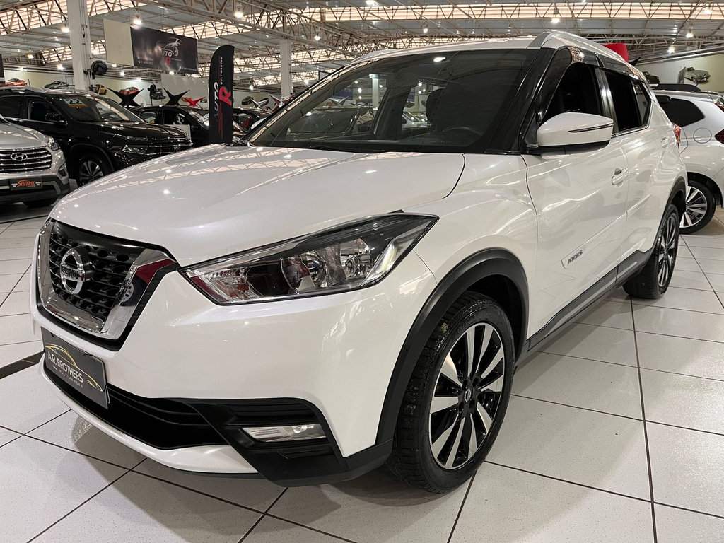 Nissan Kicks Branco