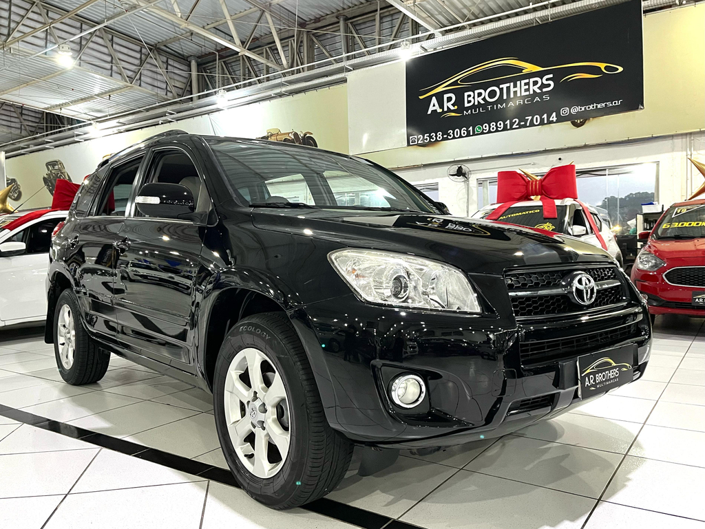 Toyota RAV4 Preto