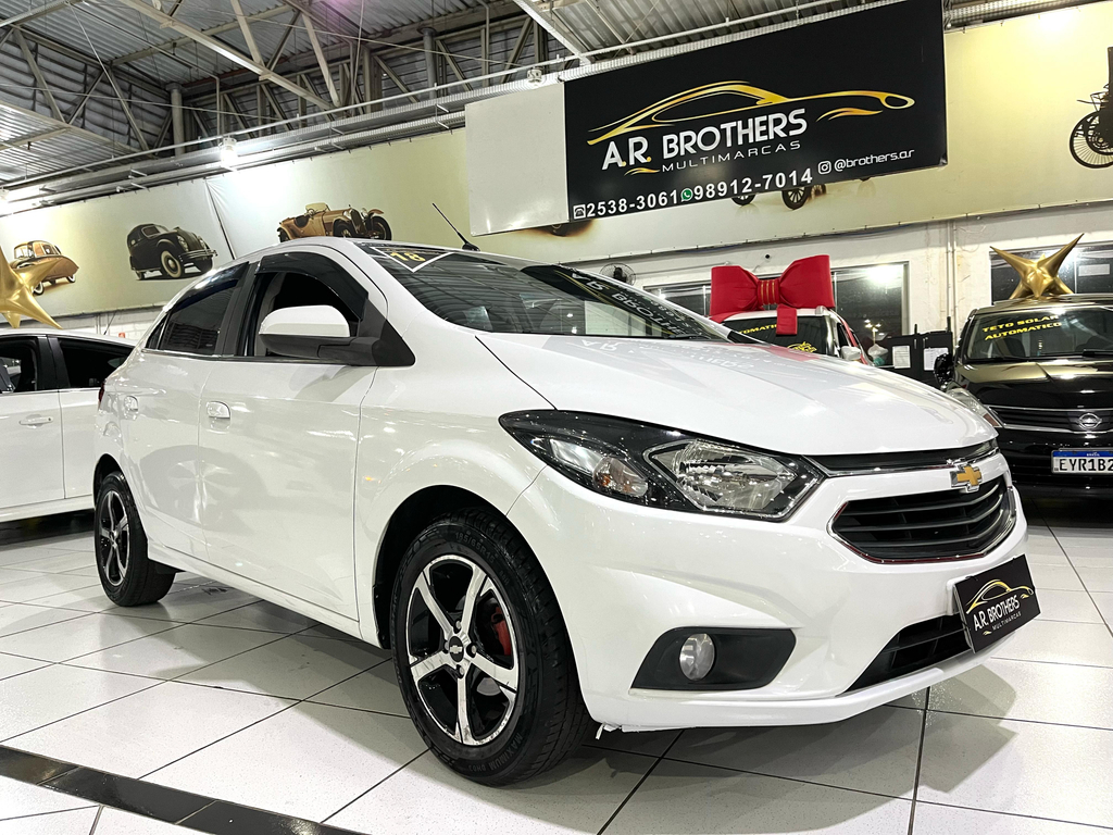 Chevrolet Onix Branco