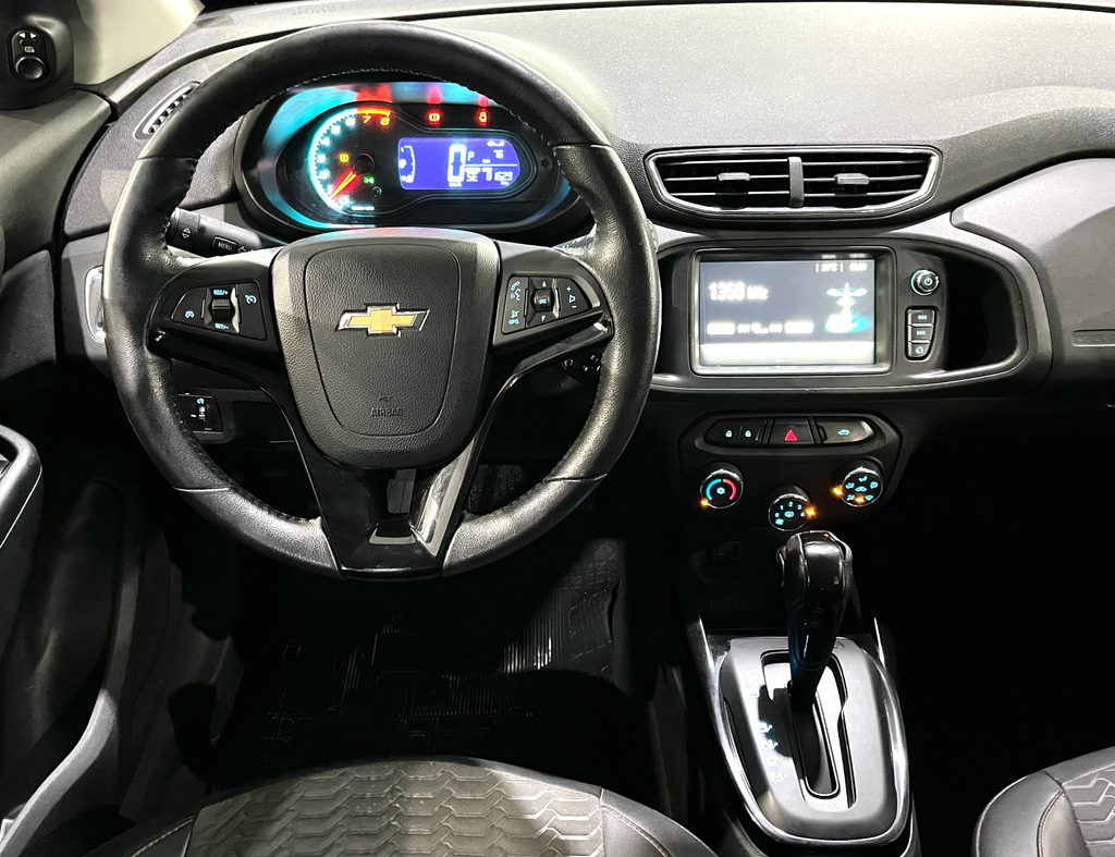 Chevrolet Onix Branco