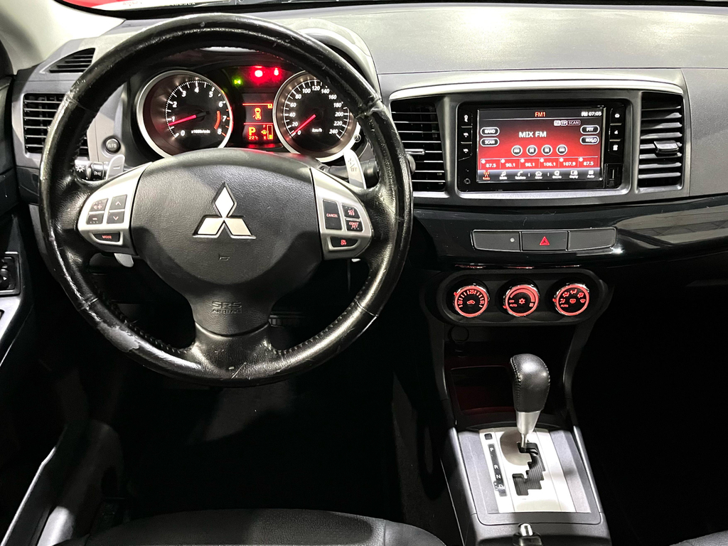Mitsubishi Lancer Branco