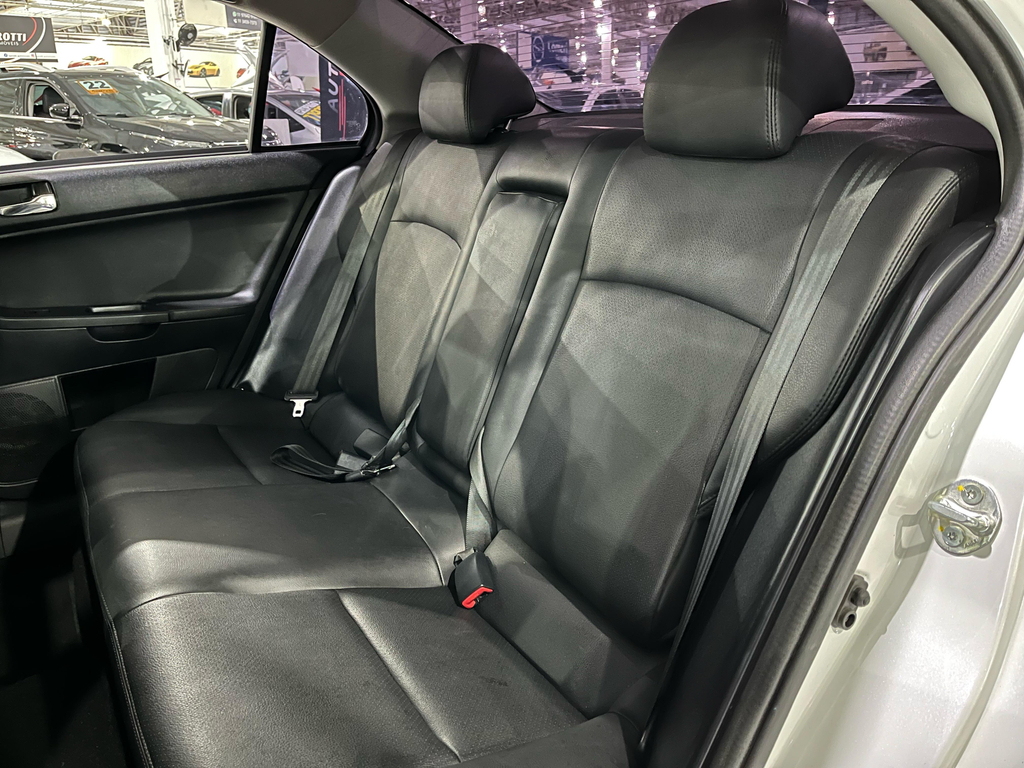 Mitsubishi Lancer Branco