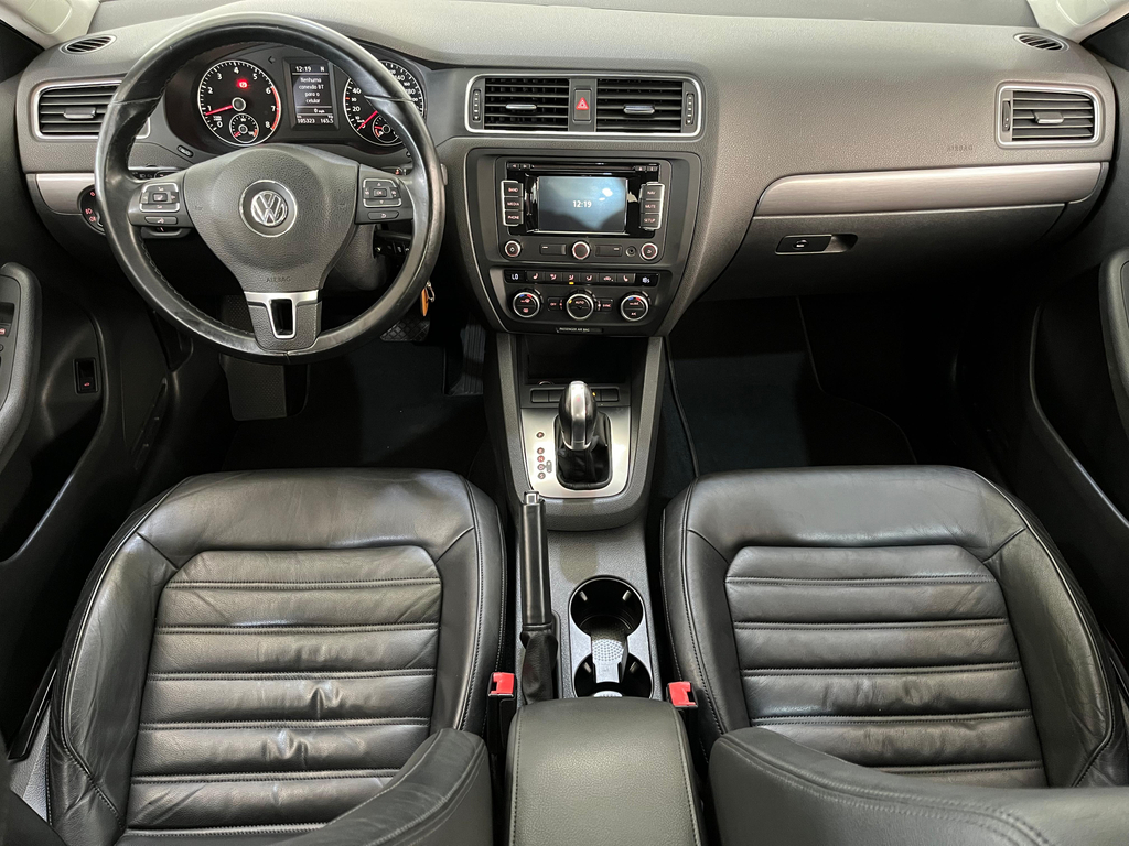 Volkswagen Jetta Branco
