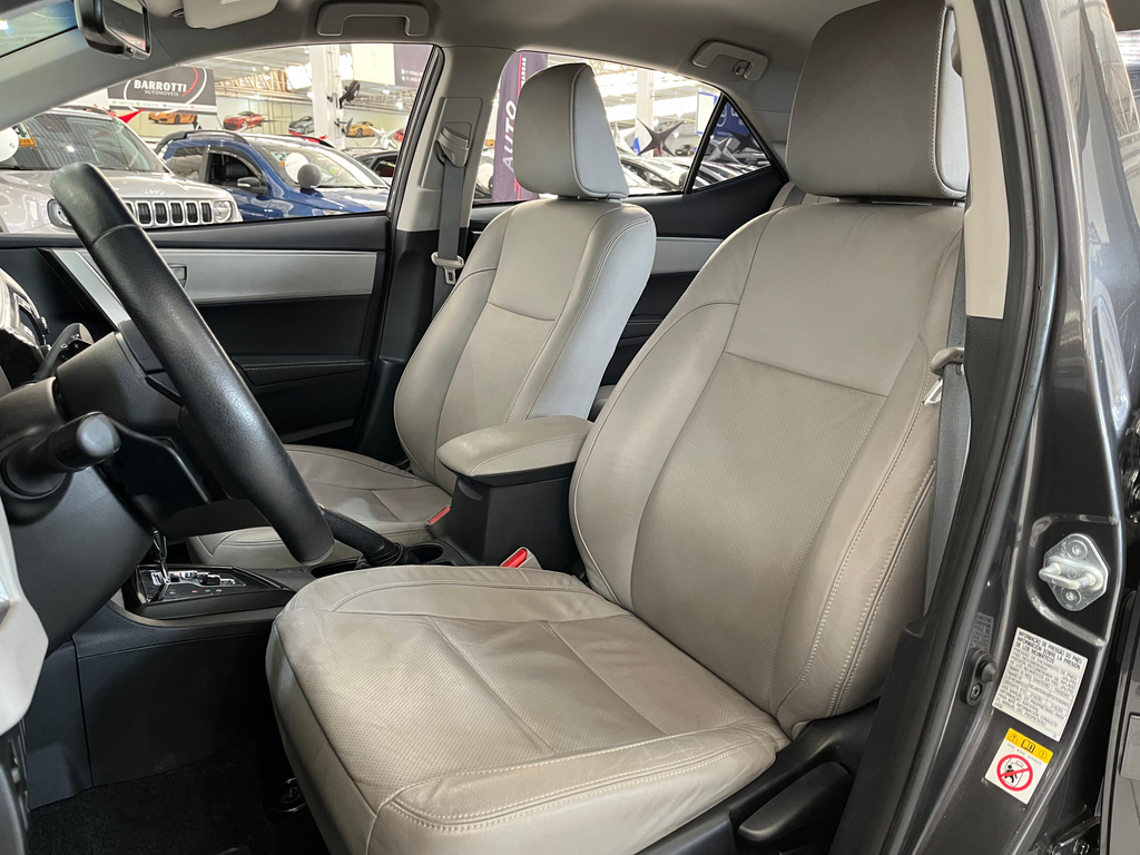 Toyota Corolla Cinza