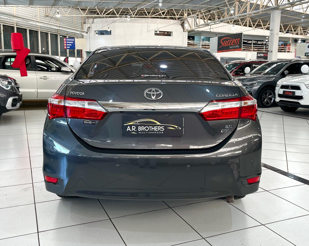 Toyota Corolla Cinza