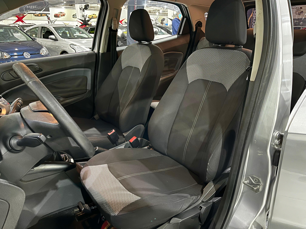 Ford EcoSport Prata
