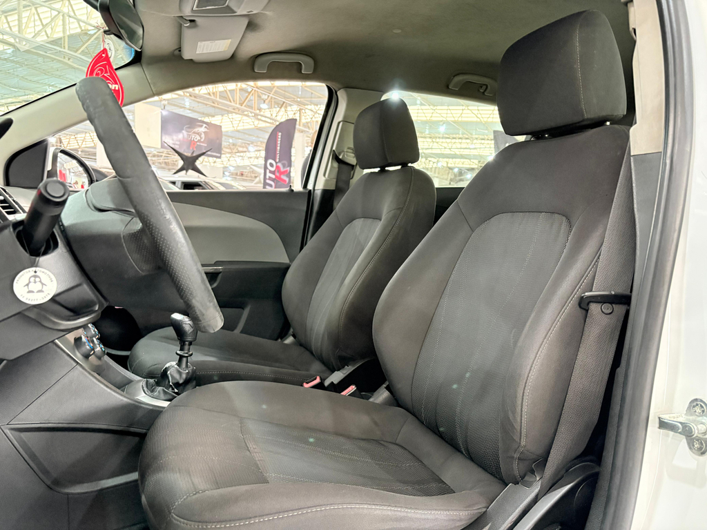Chevrolet Sonic Branco
