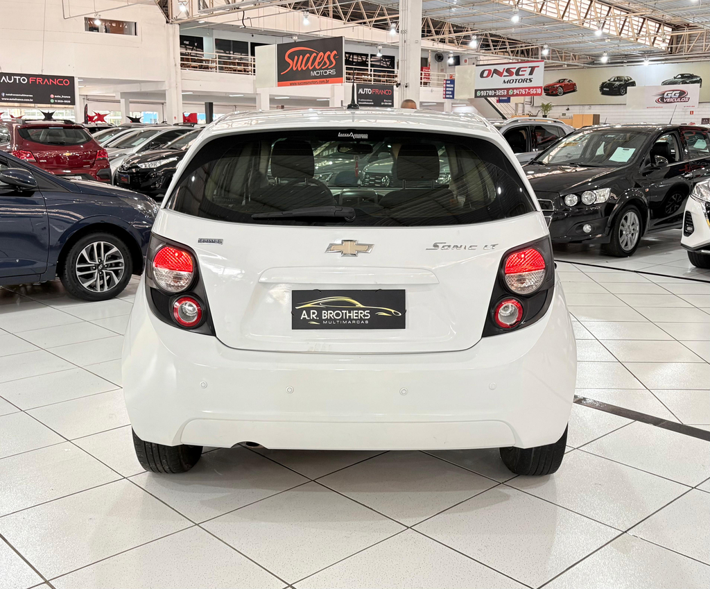 Chevrolet Sonic Branco