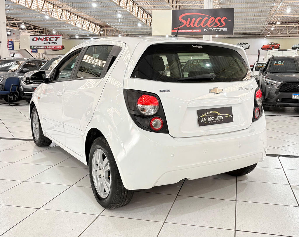 Chevrolet Sonic Branco