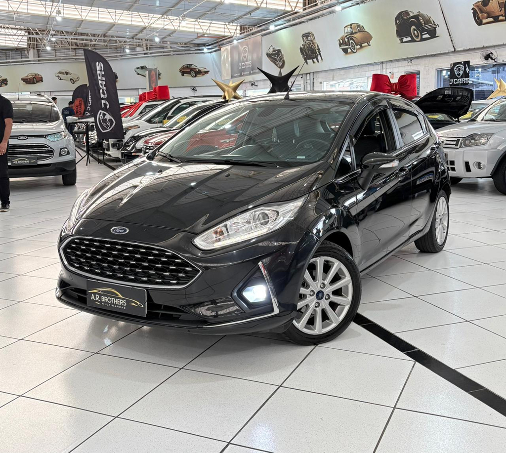 Ford New Fiesta Hatch Preto