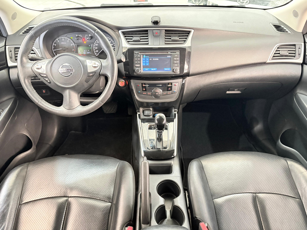 Nissan Sentra Prata