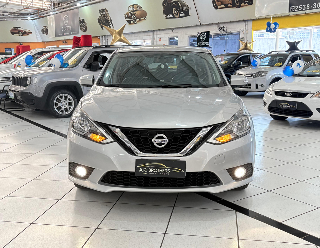 Nissan Sentra Prata
