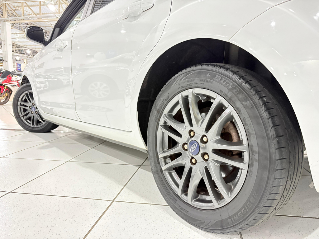 Ford Focus Branco
