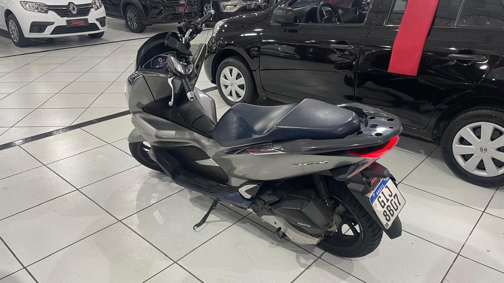 Honda PCX Prata