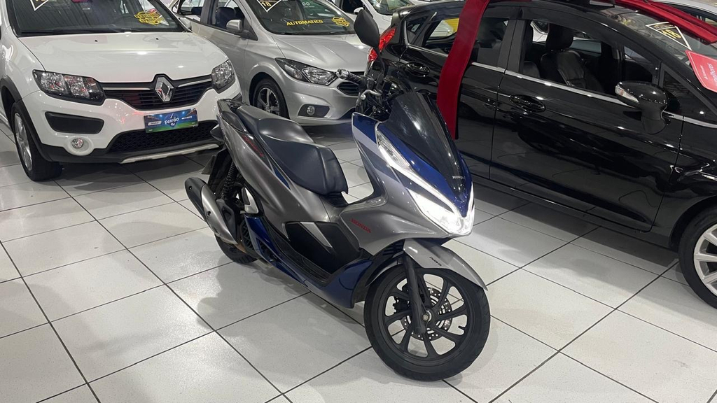 Honda PCX Prata