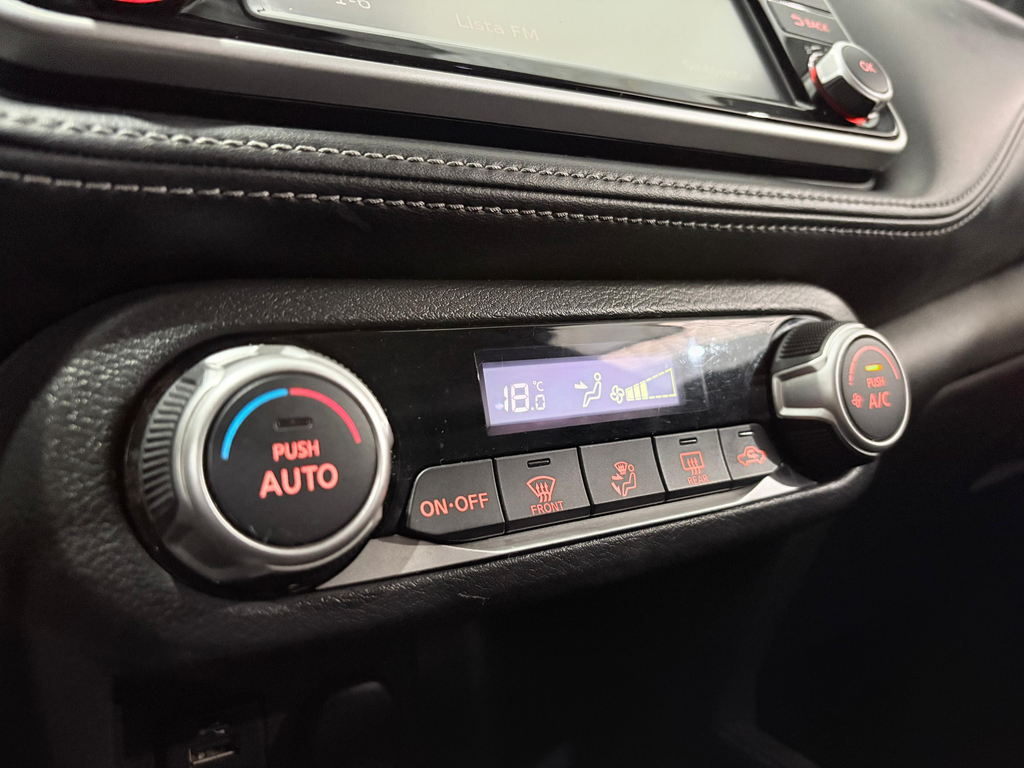 Nissan Kicks Branco