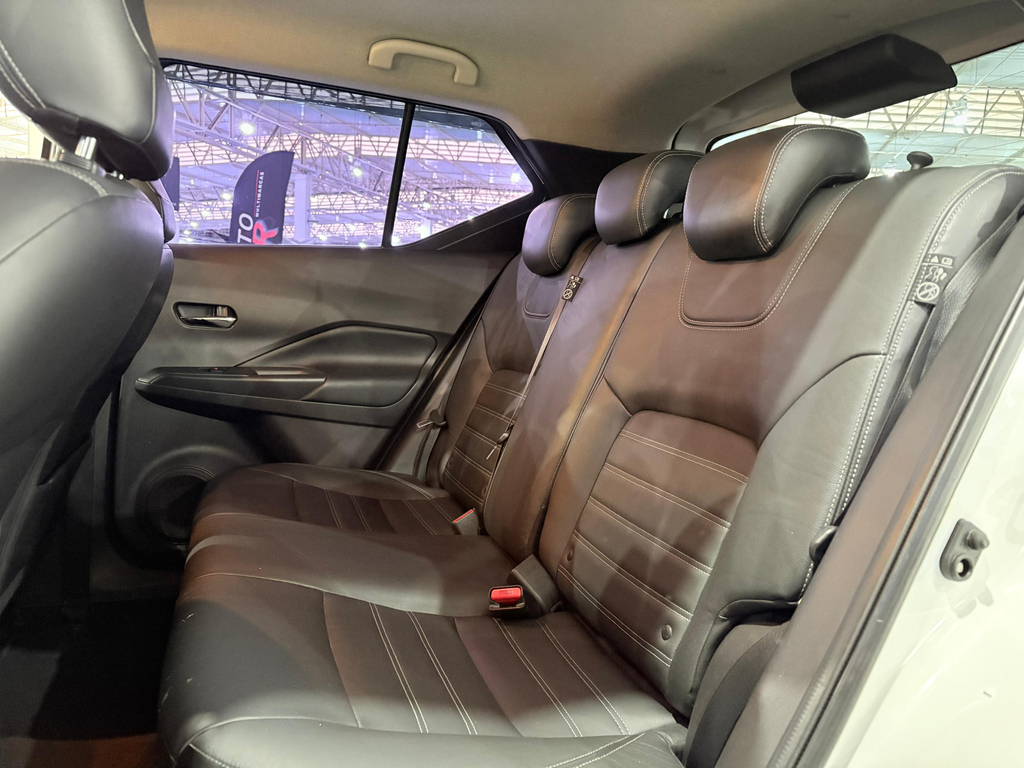 Nissan Kicks Branco