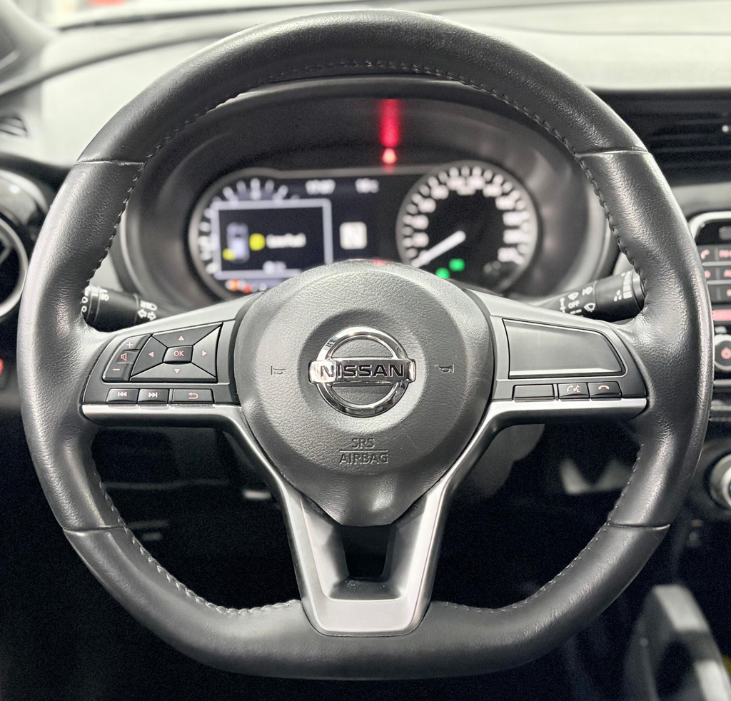 Nissan Kicks Branco