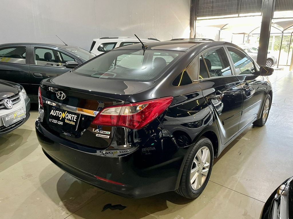 Hyundai HB20S Preto