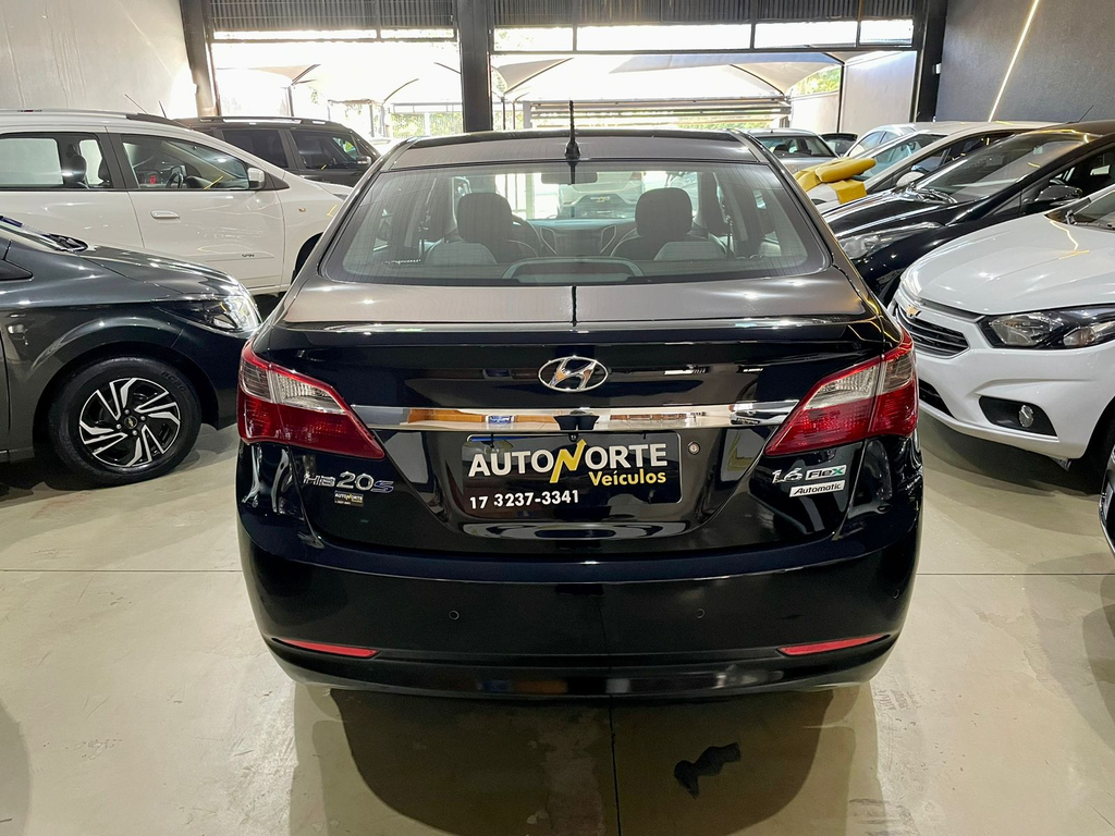 Hyundai HB20S Preto