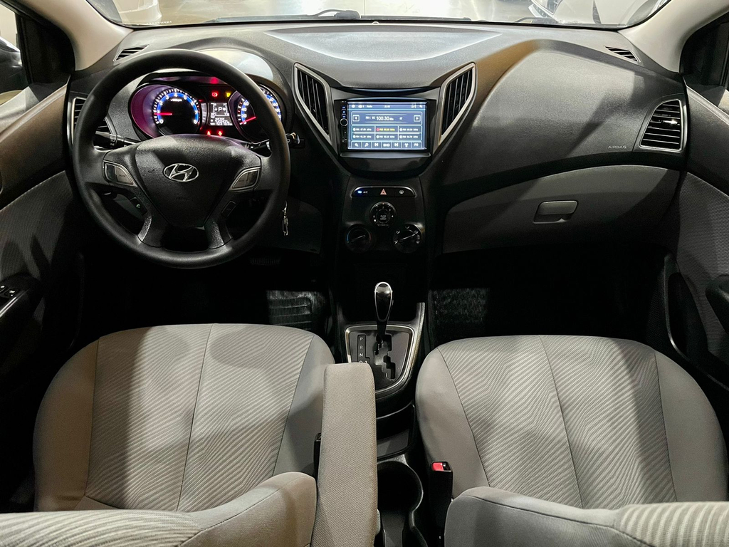 Hyundai HB20S Preto