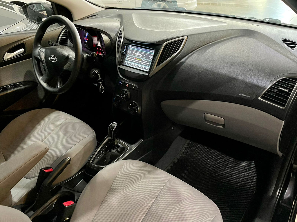 Hyundai HB20S Preto