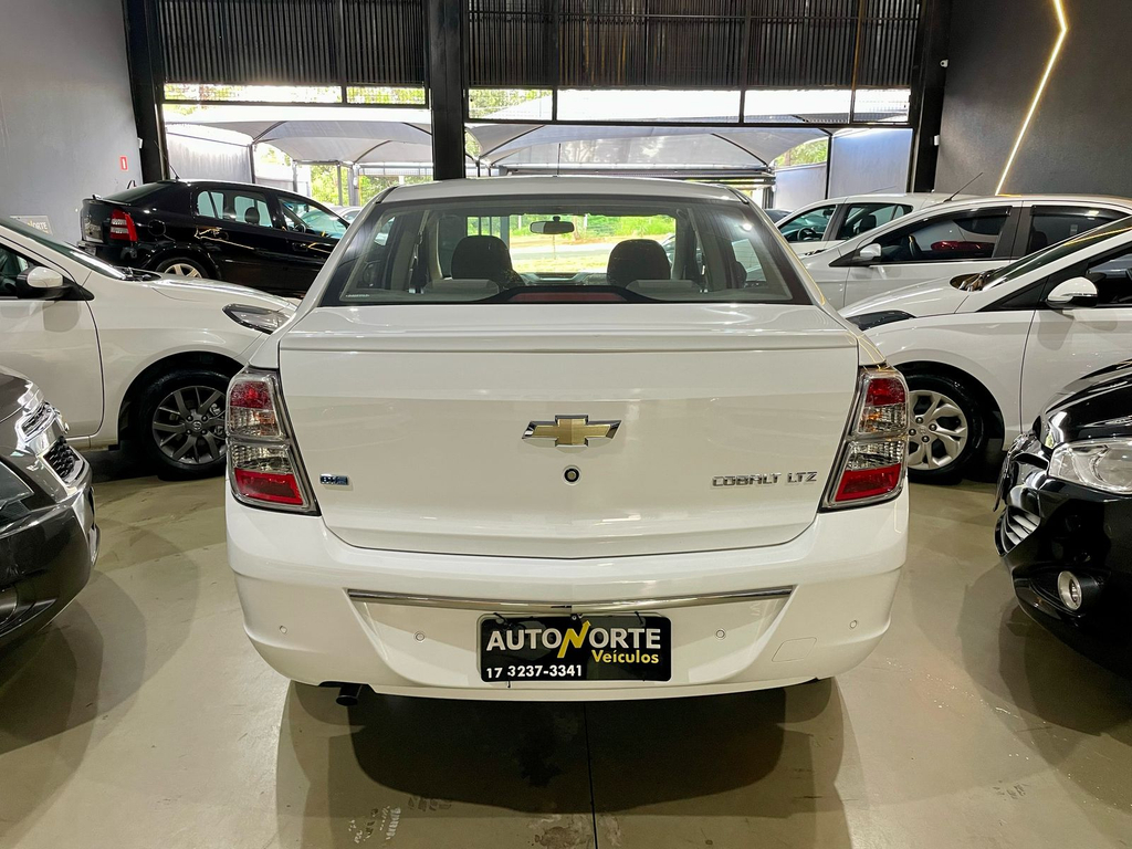 Chevrolet Cobalt Branco