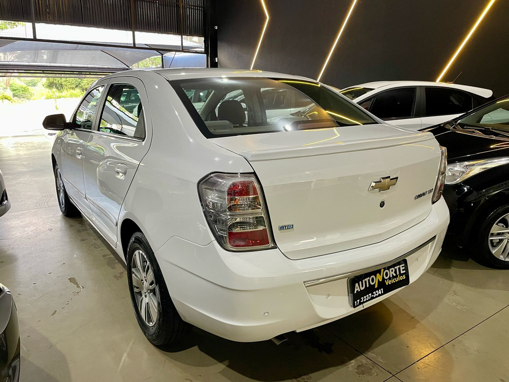 Chevrolet Cobalt Branco