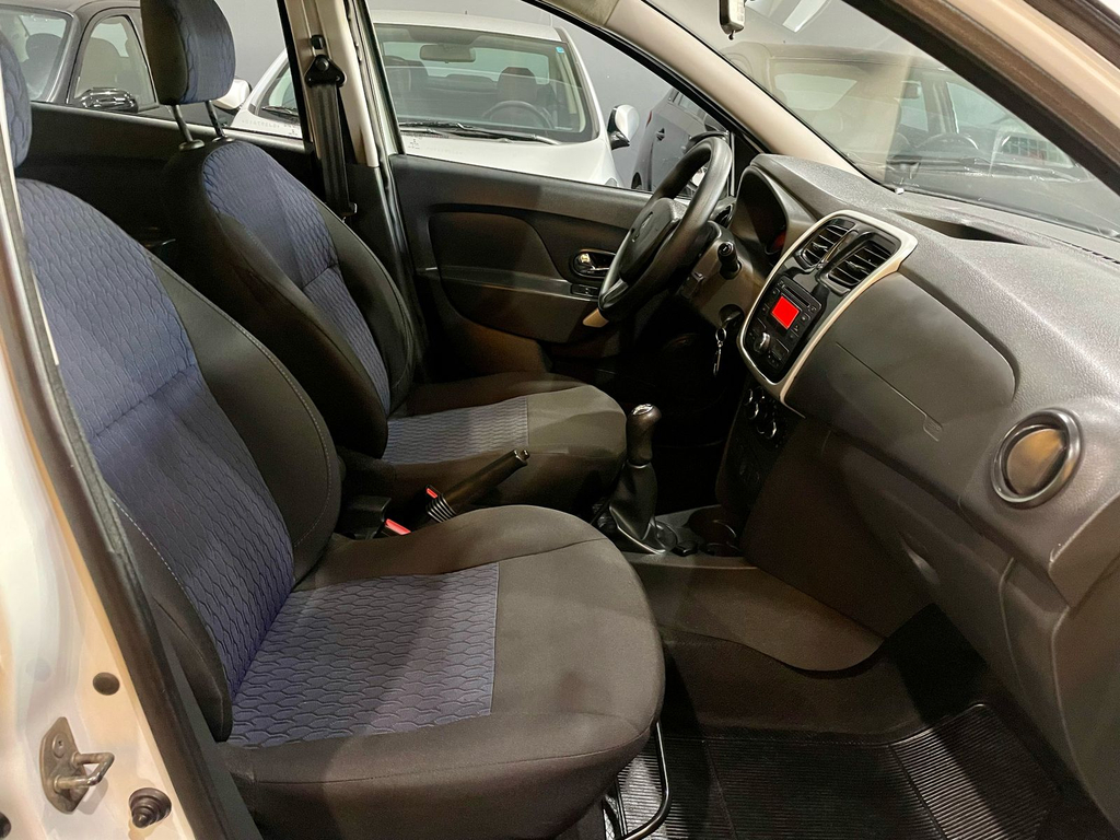 Renault Sandero Branco