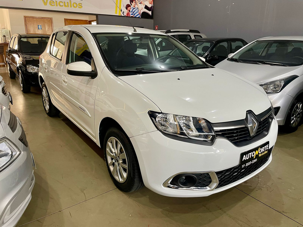 Renault Sandero Branco