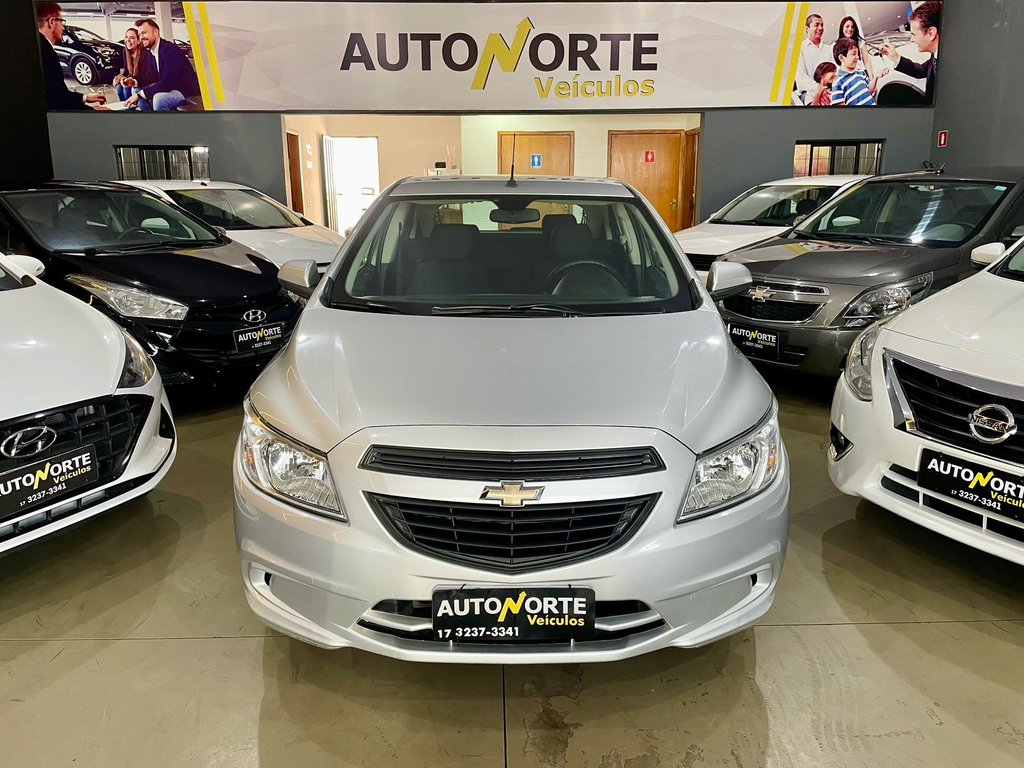 Chevrolet Onix Prata