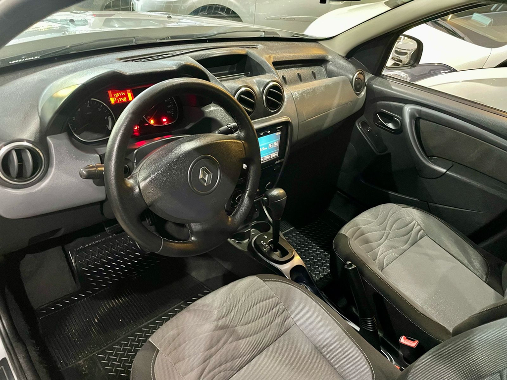 Renault Duster Prata