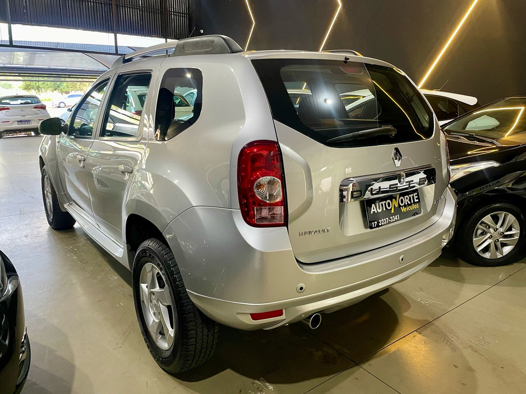 Renault Duster Prata