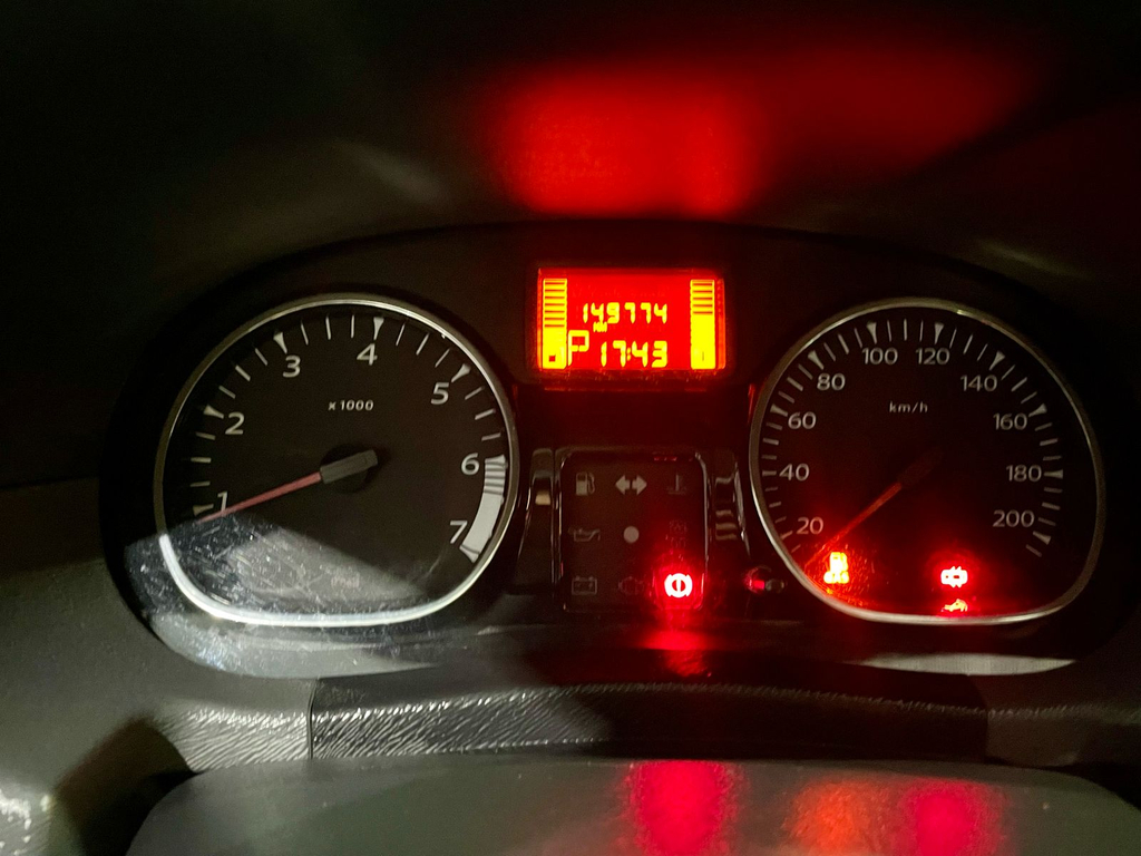 Renault Duster Prata