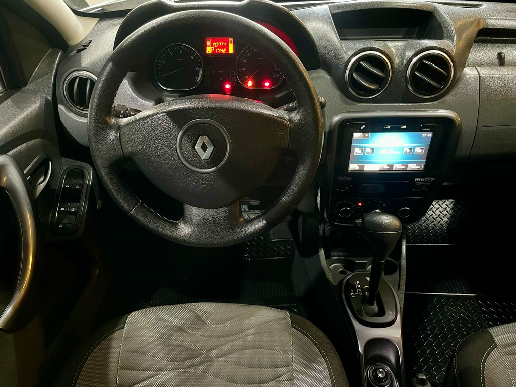 Renault Duster Prata