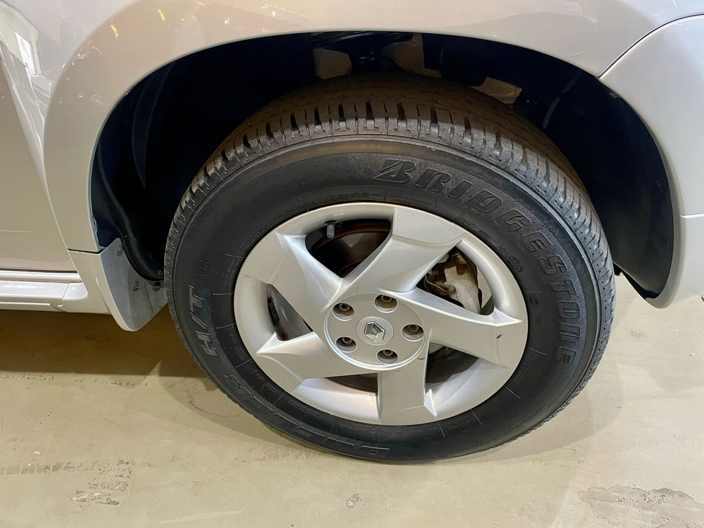Renault Duster Prata
